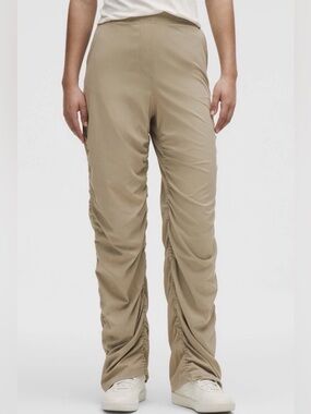 NWOT LULULEMON Dance Studio Slim-Fit High-Rise Flared Black Pants, Size Large